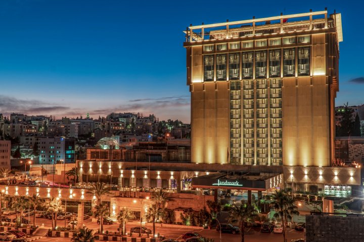 安曼华厦酒店及会议中心(Landmark Amman Hotel & Conference Center)