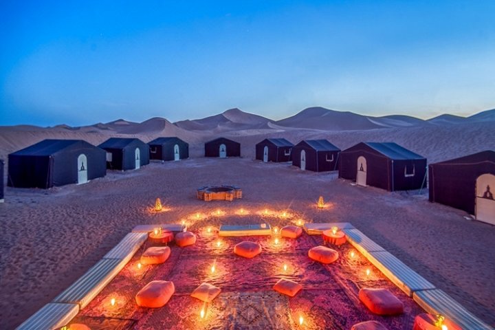 沙坡头大漠星空国际露营基地