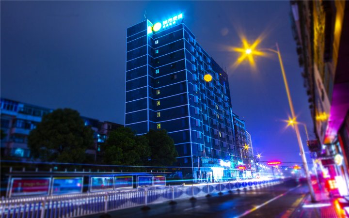 城市便捷酒店(南昌火车站店)