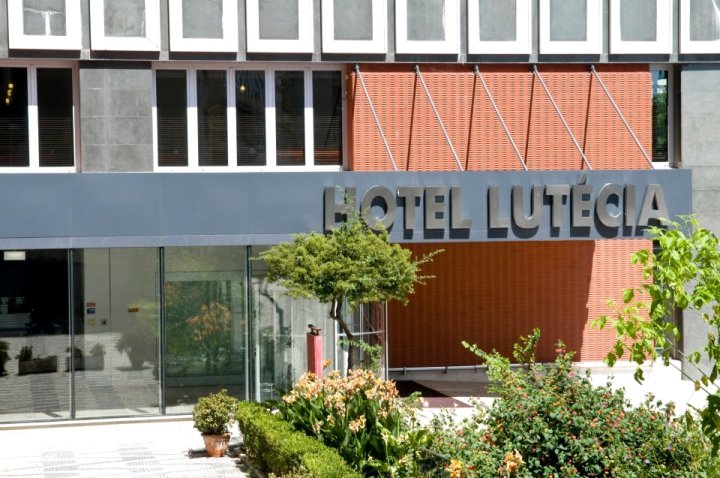 卢特西亚智能设计酒店(Lutecia Smart Design Hotel)