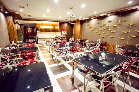 丹东艺海商务宾馆(鸭绿江断桥店)