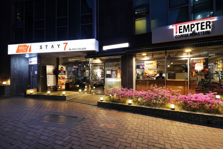 七喜明洞店(Stay 7 Hostel)