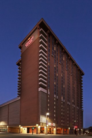 达拉斯市区皇冠假日酒店(Crowne Plaza Hotel Dallas Downtown, an IHG Hotel)