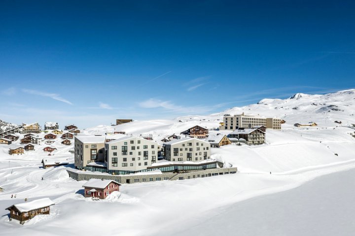 芙鲁特家庭旅馆(Frutt Family Lodge)