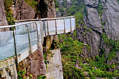 武功山吊马桩新客栈