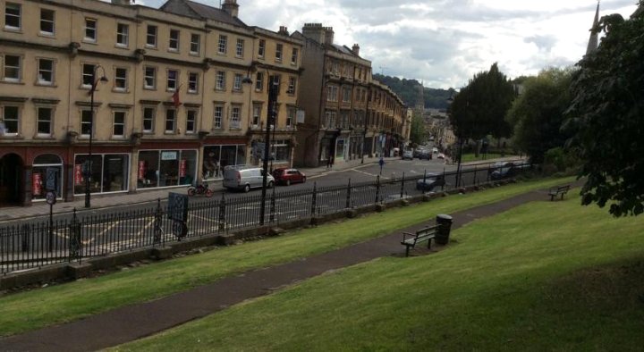 巴斯市中心海格海德寇特 4 星黄金豪华 2 室公寓酒店(Hedgemead Court, 4 Star Gold Luxury 2 Bedroom Apartment in Bath City Centre)