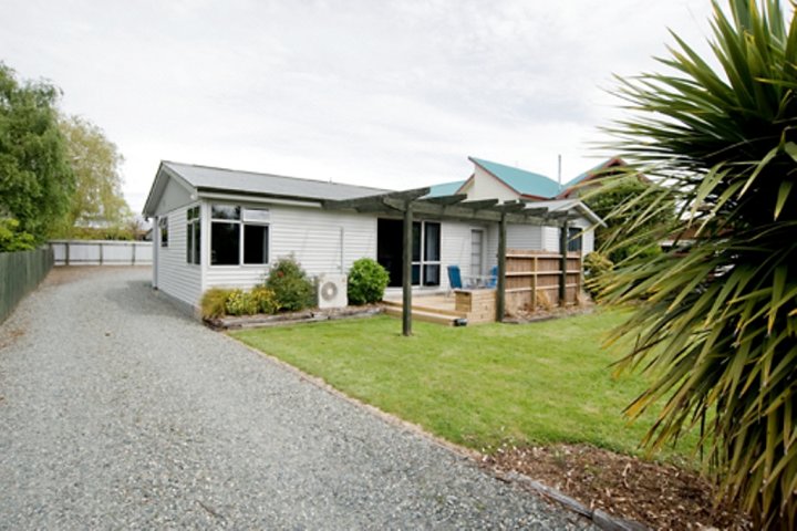 Accommodation Fiordland -The Three Bedroom House at 226A Milford Road