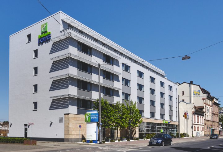 法兰克福梅斯智选假日酒店(Holiday Inn Express Frankfurt Messe, an IHG Hotel)