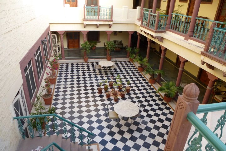 拉坦维拉斯酒店(Ratan Vilas)