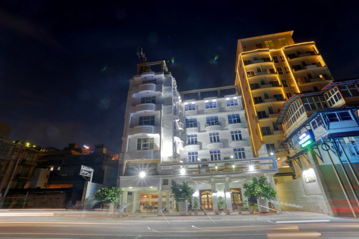 悠活科伦坡拉扎尼酒店(Yoho Lazaani Hotel Colombo)