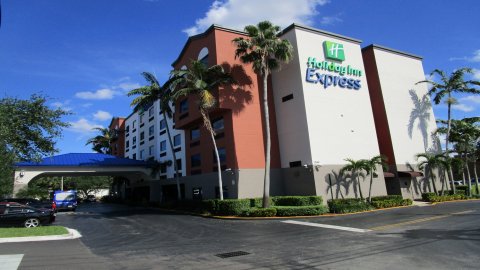 劳德代尔堡机场西部智选假日酒店(Holiday Inn Express and Suites Fort Lauderdale Airport West, an IHG Hotel)