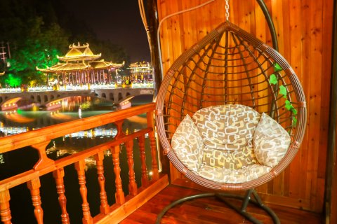 凤凰一年好时光客栈