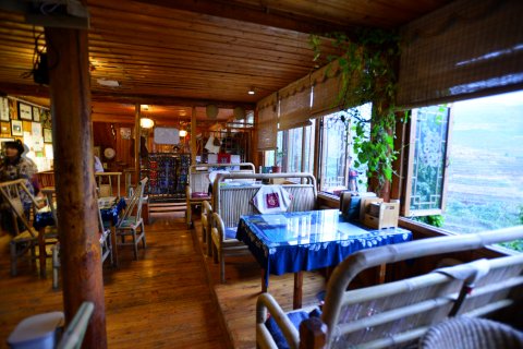 龙脊梯田天然居客栈