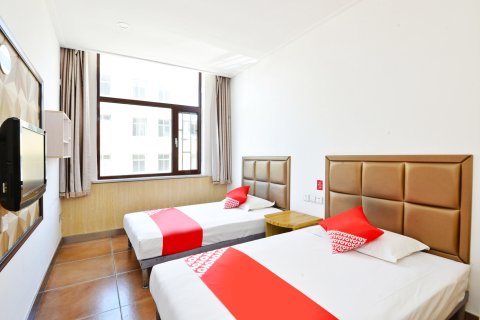 盖州鸿翔商务宾馆(盖州火车站店)