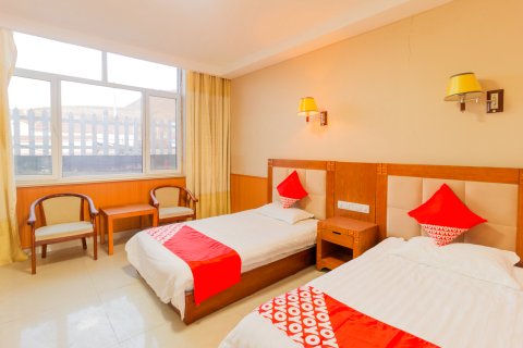 克什克腾龙口山莊