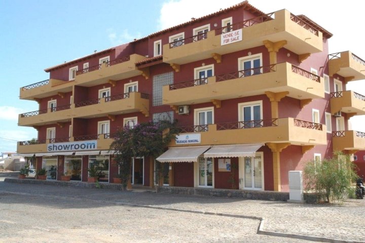 彭塔普雷塔公寓酒店(Aparthotel Ponta Preta)