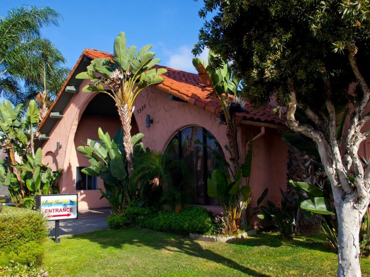 圣迭戈湾套房酒店(Bay Inn and Suites San Diego)