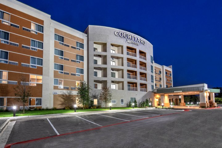 奥斯汀西北湖岸线万怡酒店(Courtyard by Marriott Austin Northwest/Lakeline)