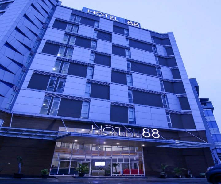 雅加达克多亚 88 号酒店(Hotel 88 Kedoya Jakarta)