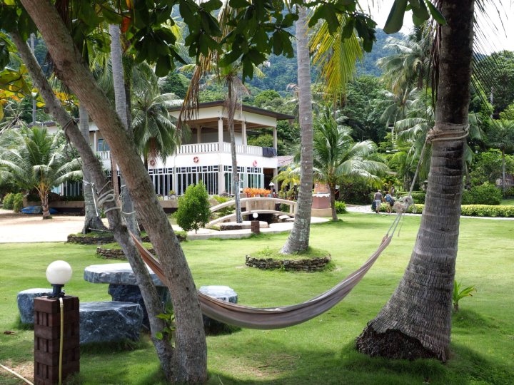 象岛白兰海滩度假酒店(Koh Chang Bailan Beach Resort)
