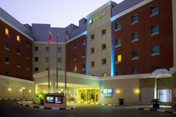 迪拜互联网城智选假日酒店(Holiday Inn Express Dubai Internet City, an IHG Hotel)