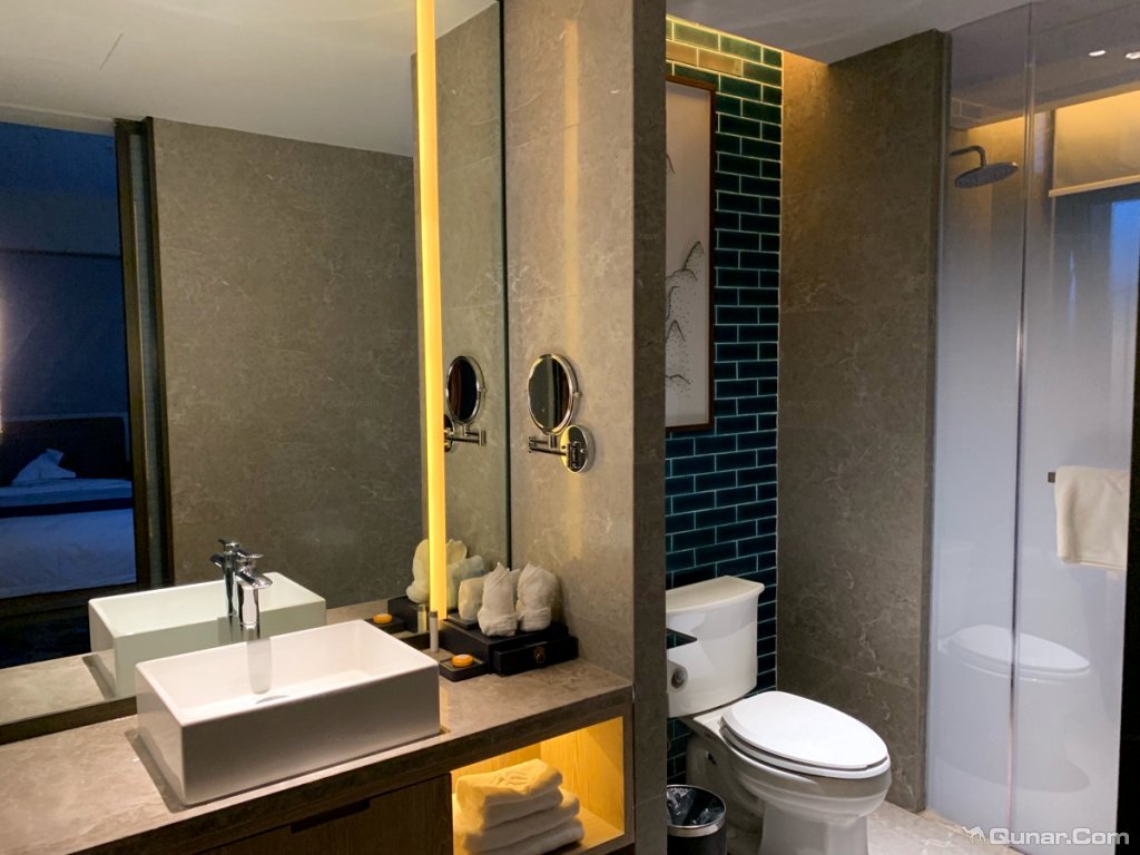 交通特别便利,房间干净,性价比高 yangyang87198对励豪酒店(保定高新