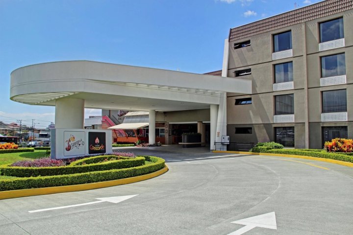 圣何塞特优质酒店(Hotel Plus San Jose)