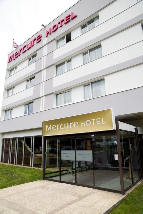 昂热曼恩湖美居酒店(Hotel Mercure Angers Lac de Maine)