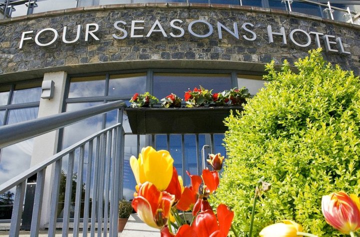 Four Seasons Hotel, Spa & Leisure Club