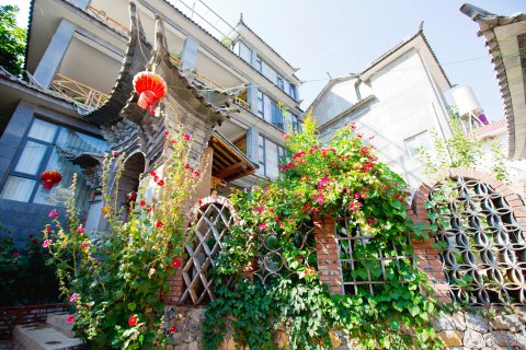 大理双廊素闲花致客栈