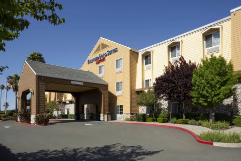 美国大峡谷纳帕万豪费尔菲尔德酒店(Fairfield Inn and Suites by Marriott Napa American Canyon)