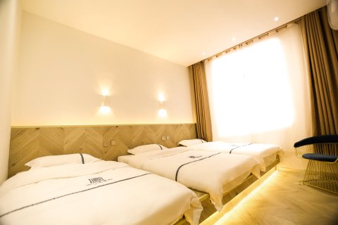 香格里拉懒人堂客栈