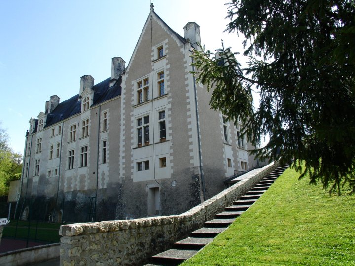 蒙纳迪尔城堡酒店(Château de la Menaudière)