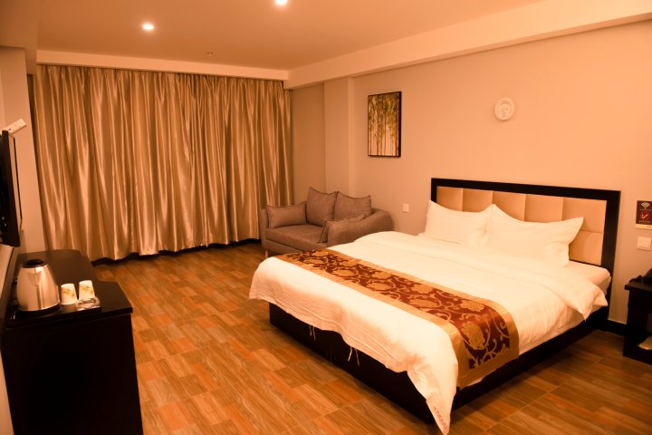 环境不错,离考场近很好很好第一次入住这家酒店,整体体验很不错