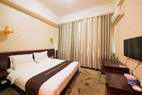 武威姿意快捷酒店