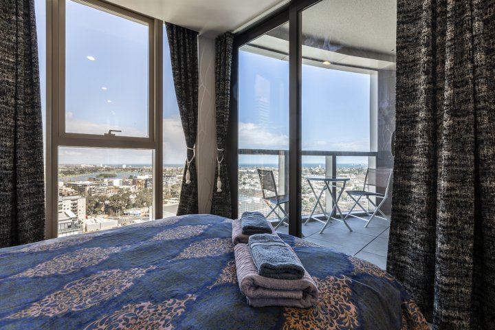 墨尔本市海景湖景奢华公寓(Melbourne City Sea View Lake View Luxury Apartment)