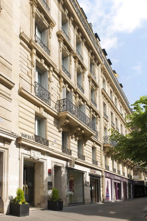 巴黎香榭丽舍大街美利亚酒店(Melia Paris Champs Elysées)