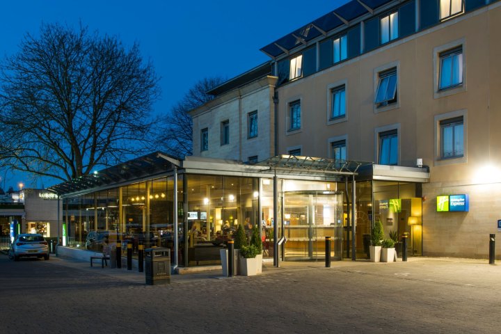 智选假日巴斯酒店(Holiday Inn Express Bath)