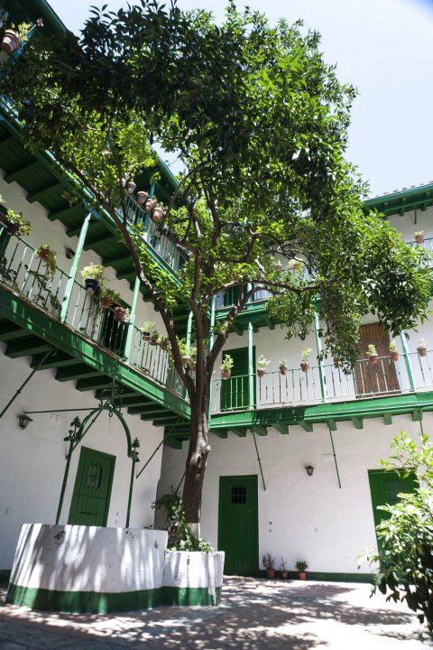 贝西诺斯科拉尔十七世纪公寓酒店(Apto en Corral de Vecinos del s.XVII)