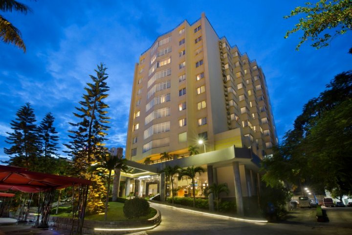 下龙湾明珠酒店(Halong Pearl Hotel)