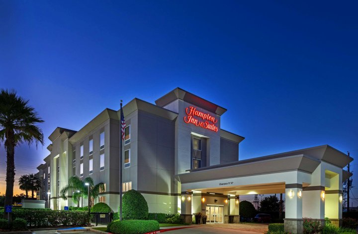 乔治·布什洲际机场欢朋套房酒店(Hampton Inn & Suites Houston-Bush InterContinental Airport)