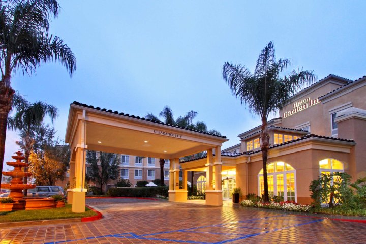 卡拉巴萨斯希尔顿花园酒店(Hilton Garden Inn Calabasas)