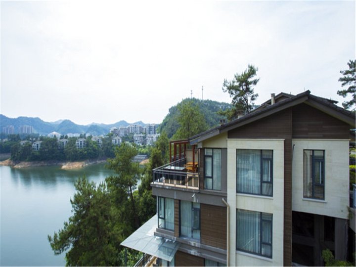 长沙维尔纳的春天度假别墅(洋湖湿地公园分店)