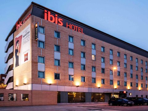 巴塞罗那莫林斯丽宜必思酒店(Ibis Barcelona Molins de Rei)