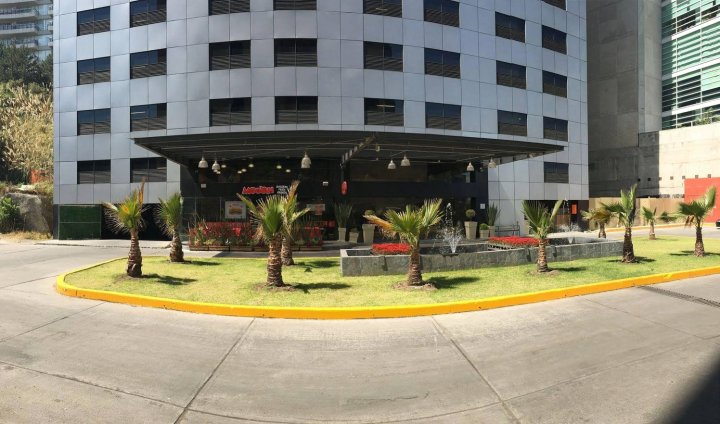 墨西哥城圣达菲智选假日酒店(Holiday Inn Express Mexico Santa Fe, an IHG Hotel)