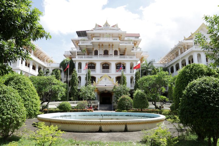 占巴塞皇宫饭店(Champasak Palace Hotel)