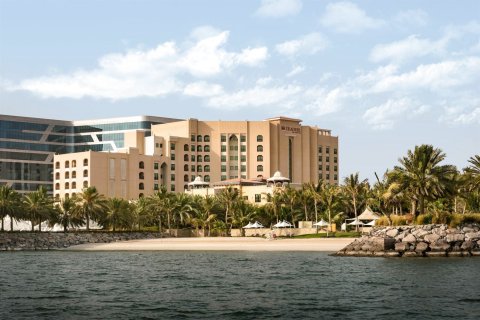 阿布扎比卡尔雅特阿尔贝里盛贸香格里拉酒店(Traders Hotel, Abu Dhabi)