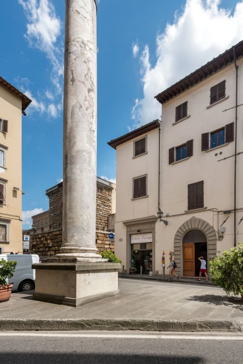 佛罗伦萨市中心皮蒂 2 床公寓酒店(Heart of Florence Pitti 2 Bed-Apartment! Hosted by Sweetstay)