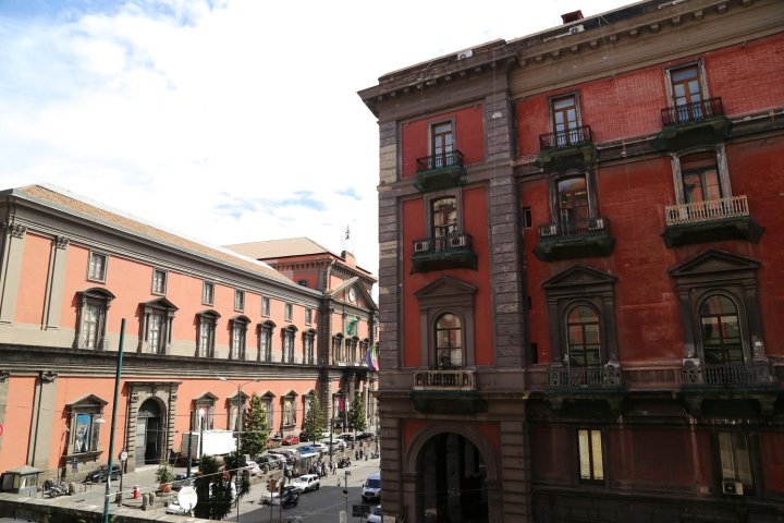 索里梅纳宫家庭旅馆(B&B Palazzo Solimena)
