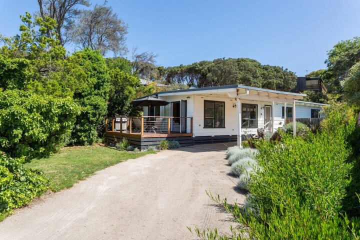 Blairgowrie Bella - Light Filled Home with Great Deck